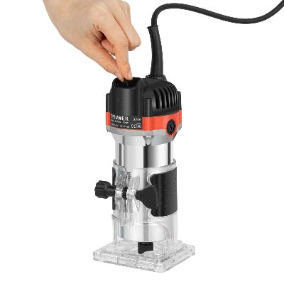 Fraiseuse bouton de démarrage sur le dessus de l'outil