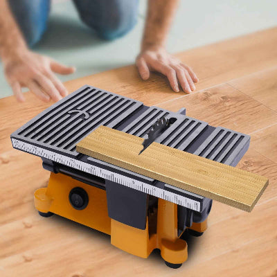 Mini scie circulaire sur table utilisation plancher