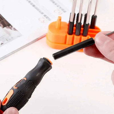 Tournevis multifonction embouts interchangeable dans poignée