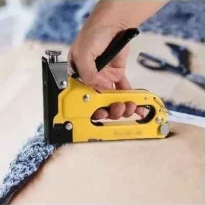 Agrafeuse murale utilisation rembourrage