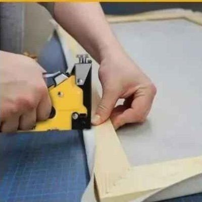 Agrafeuse murale utilisation tissus-bois