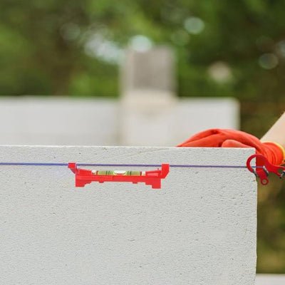 Bulle à niveau installé sur un cordeau