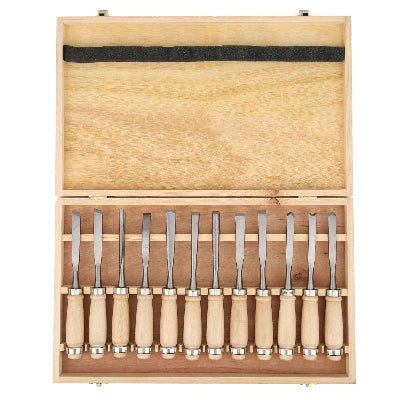 Ensemble de ciseaux à bois dans son coffret de bois