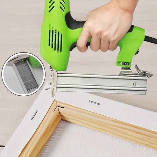 Cloueuse electrique vue charge des clous