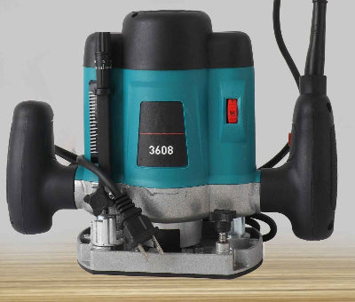 Défonçeuse noire et bleu