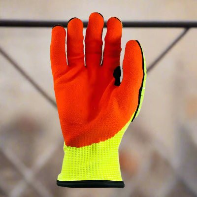 gant de travail orange montrant la paume orange trempee en nitrile