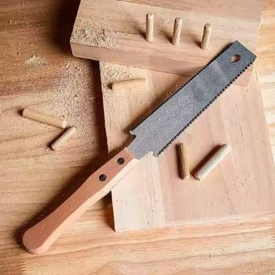 La scie japonaise facilite le travail de menuiserie fine