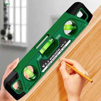 Niveau utilisé à un angle de 45 degrés