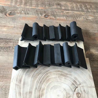 Patite ponceuse à main pour le travail artisanal du bois