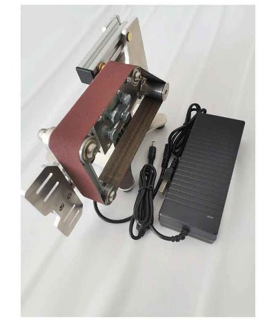 Ponceuse electrique a bande 360W vue de coté avec module branchement
