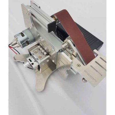 Ponceuse electrique a bande 360W vue de la configuration oblique de la bande abrasive