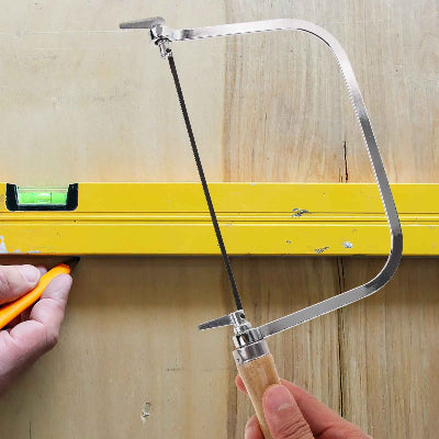Scie à chantourner professionnelle utilisation sur chantier