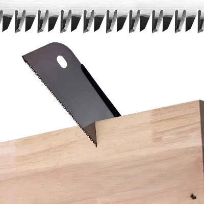 Scie japonaise PrecisionCraft et vue des détail de la denture de la scie dozuki