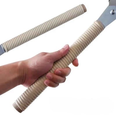 Scie japonaise bois et leur manche avec prise en main confortable