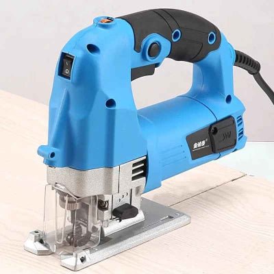 Scie sauteuse filaire utilisation coupe de bois