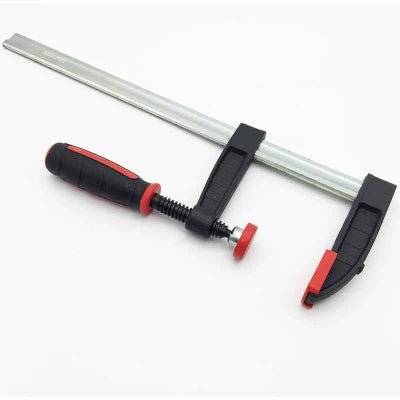 Serre joint menuisier vue de la robustesse