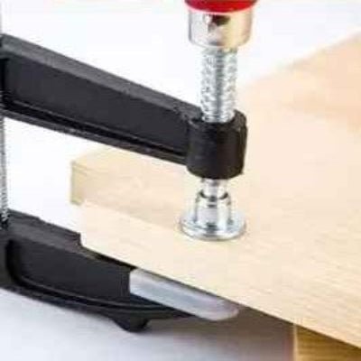 Serre joint menuisier vue vis de serrge robuste